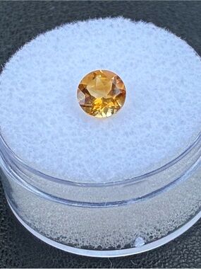 Pretty .6ct Round Citrine App. 6mm Loose Gemstone Yellow November Birthstone A